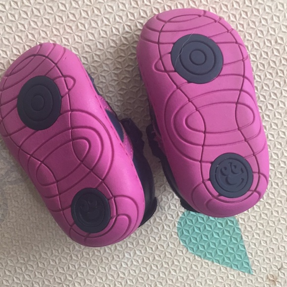 Surprise by STRIDE RITE baby girl shoe in size 2M - Picture 3 of 3